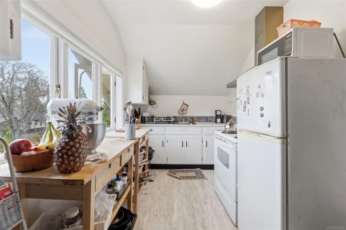 2130 Central Ave, Oak Bay, BC 