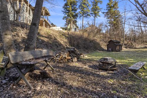 323 Canyon Street, Creston, BC - Outdoor With View