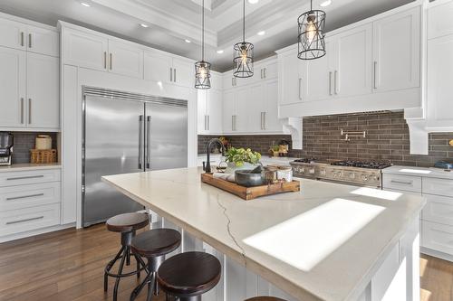 323 Canyon Street, Creston, BC - Indoor Photo Showing Kitchen With Upgraded Kitchen