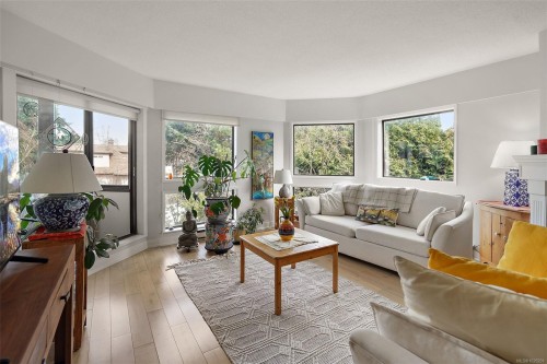 204-1252 Pandora Ave  Victoria, BC V8V 3R4