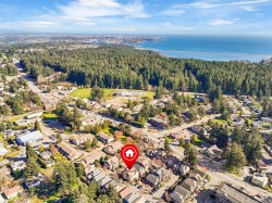 13-2210 Sooke Rd  Colwood, BC V9B 0E4