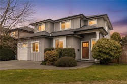 4039 Copperfield Lane  Saanich, BC V8Z 0A5