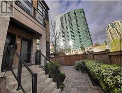 9 - 11 ELDORA AVENUE  Toronto, ON M2M 0B5
