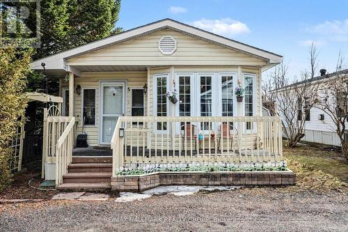 5 STRICKLAND PRIVATE  Ottawa, ON K0A 1B0