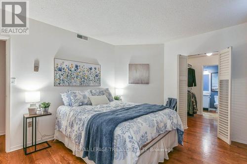 101 - 285 Queens Avenue, London East (East F), ON - Indoor Photo Showing Bedroom