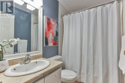 101 - 285 Queens Avenue, London East (East F), ON - Indoor Photo Showing Bathroom