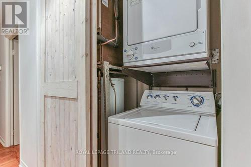 101 - 285 Queens Avenue, London East (East F), ON - Indoor Photo Showing Laundry Room