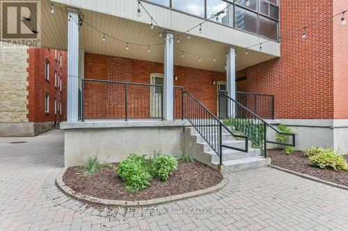 101 - 285 Queens Avenue, London East (East F), ON - Outdoor With Exterior