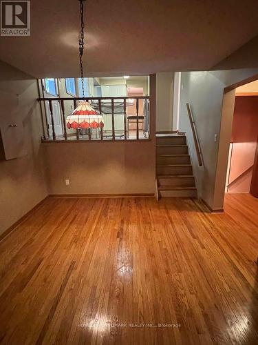 12 Pratt Circle, Markham, ON - Indoor Photo Showing Other Room