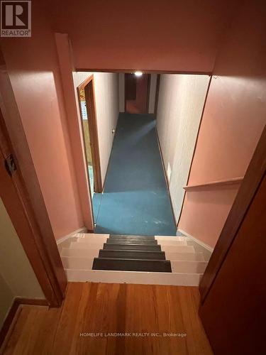 12 Pratt Circle, Markham, ON - Indoor Photo Showing Other Room