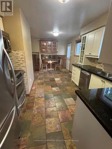 12 Pratt Circle, Markham, ON - Indoor