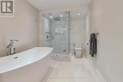 27 Scott Crescent, King, ON - Indoor Photo Showing Bathroom