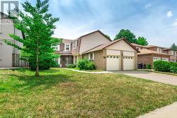 70 MOSSGROVE TRAIL  Toronto, ON M2L 2W3