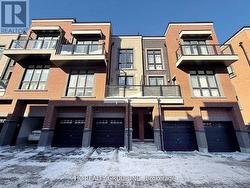6 - 3 BOND CRESCENT  Richmond Hill, ON L4E 1J4