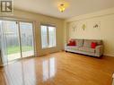 5302 Palmetto Place, Mississauga, ON  - Indoor Photo Showing Living Room 