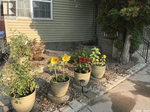 118 Second Street W, Carnduff, SK - Outdoor