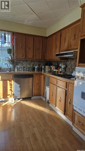 118 Second Street W, Carnduff, SK - Indoor Photo Showing Kitchen