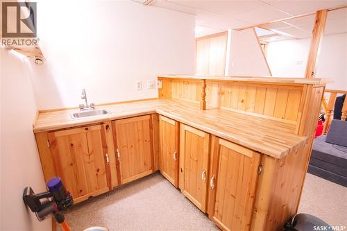 1222 Flexman Crescent N, Regina, SK - Indoor