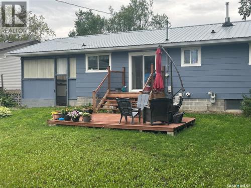 105 6Th Avenue S, Big River, SK - Outdoor