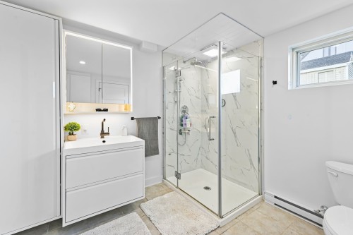 Bathroom - 25 31E Avenue, Saint-Blaise-Sur-Richelieu, QC - Indoor Photo Showing Bathroom