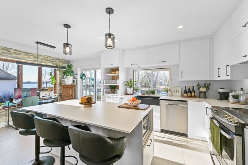 Kitchen - 25 31E Avenue, Saint-Blaise-Sur-Richelieu, QC - Indoor Photo Showing Kitchen With Upgraded Kitchen