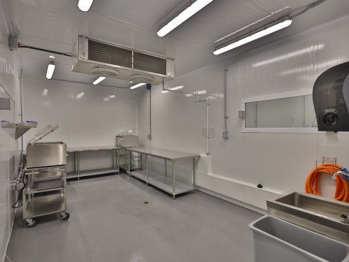 Commerce - 333 Ch. Brosseau, Cowansville, QC - Indoor Photo Showing Garage