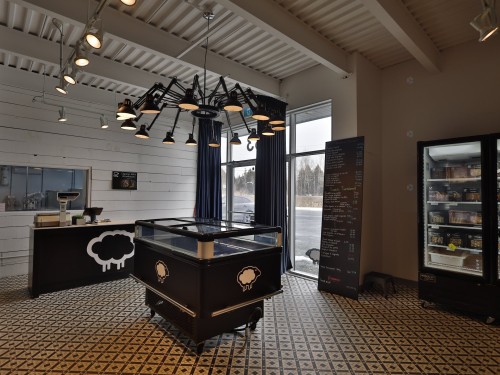 Commerce - 333 Ch. Brosseau, Cowansville, QC - Indoor Photo Showing Garage