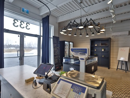 Commerce - 333 Ch. Brosseau, Cowansville, QC - Indoor