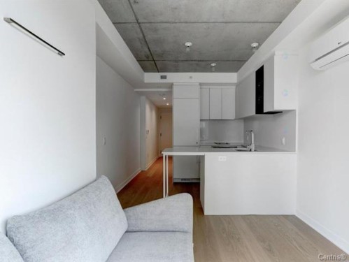 Salon - 1311-360 Rue Mayor, Montréal (Ville-Marie), QC - Indoor