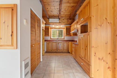 Kitchen - 1975 Rue De La Montagne, Saint-Denis-De-Brompton, QC - Indoor Photo Showing Other Room