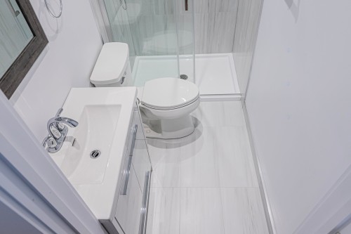 Master Bathroom - 932 Mtée Champagne, Laval (Sainte-Dorothée), QC - Indoor Photo Showing Bathroom