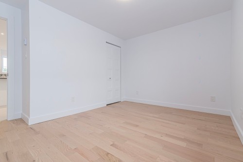 Bedroom - 932 Mtée Champagne, Laval (Sainte-Dorothée), QC - Indoor Photo Showing Other Room