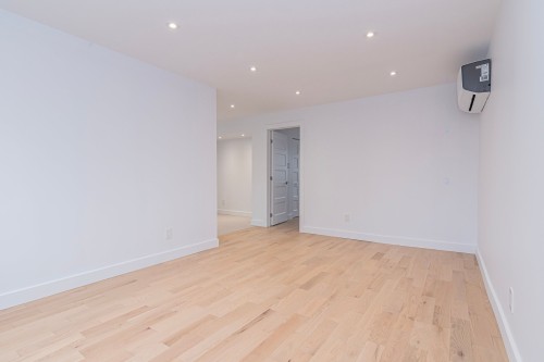 Living Room - 932 Mtée Champagne, Laval (Sainte-Dorothée), QC - Indoor Photo Showing Other Room