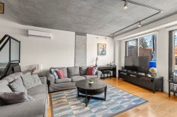 Salon - 
