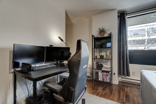 Office - 230-1451 Rue Parthenais, Montréal (Ville-Marie), QC - Indoor Photo Showing Office