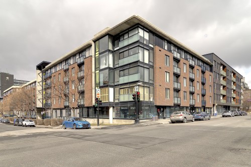 Street - 230-1451 Rue Parthenais, Montréal (Ville-Marie), QC - Outdoor With Facade