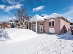 5395 Rue Boisjoli  Longueuil (Saint-Hubert), QC J3Y 6C3