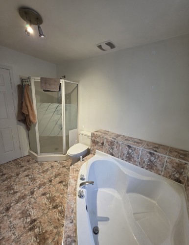 Salle de bains - 5395 Rue Boisjoli, Longueuil (Saint-Hubert), QC - Indoor Photo Showing Bathroom