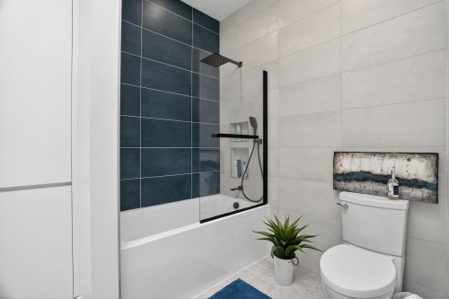 Salle de bains - 218 Rue Roy E., Montréal (Le Plateau-Mont-Royal), QC - Indoor Photo Showing Bathroom