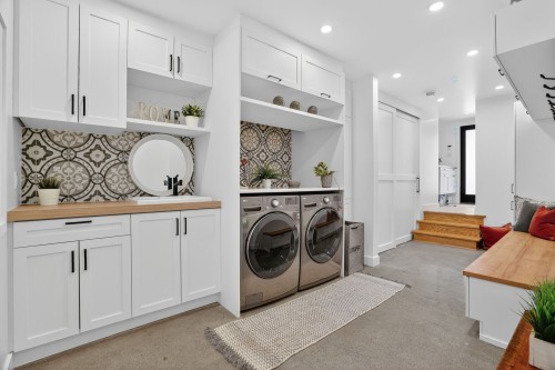 Salle de bains - 218 Rue Roy E., Montréal (Le Plateau-Mont-Royal), QC - Indoor Photo Showing Laundry Room