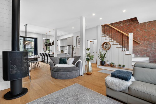 Vue d'ensemble - 218 Rue Roy E., Montréal (Le Plateau-Mont-Royal), QC - Indoor Photo Showing Living Room