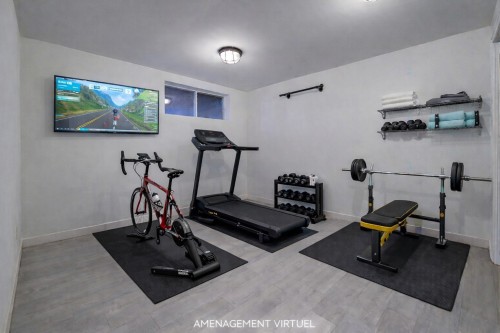 Chambre à coucher - 41 Rue Champlain, Saint-Constant, QC - Indoor Photo Showing Gym Room