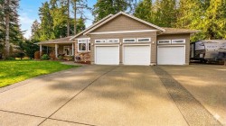 6503 Walker Frontage Rd  Fanny Bay, BC V0R 1W0