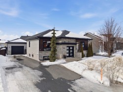 88 Rue des Bégonias  Victoriaville, QC G6T 2P8