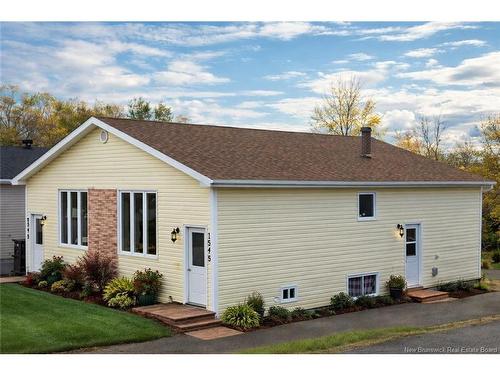 543-545 Saint Anne ST  Bathurst, NB E2A 2N5