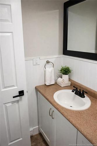 543-545 Saint Anne St, Bathurst, NB 