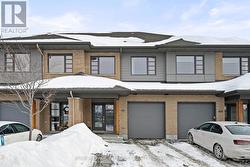 110 LARIMAR CIRCLE  Ottawa, ON K1X 0B6