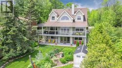 261 CEDAR AVENUE Meaford, ON N4L 1W5