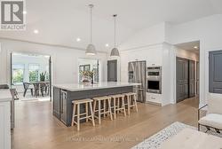 564 MAPLEHILL DRIVE  Burlington, ON L7N 2W3