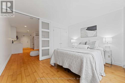 15 - 202 St Patrick Street, Ottawa, ON - Indoor Photo Showing Bedroom